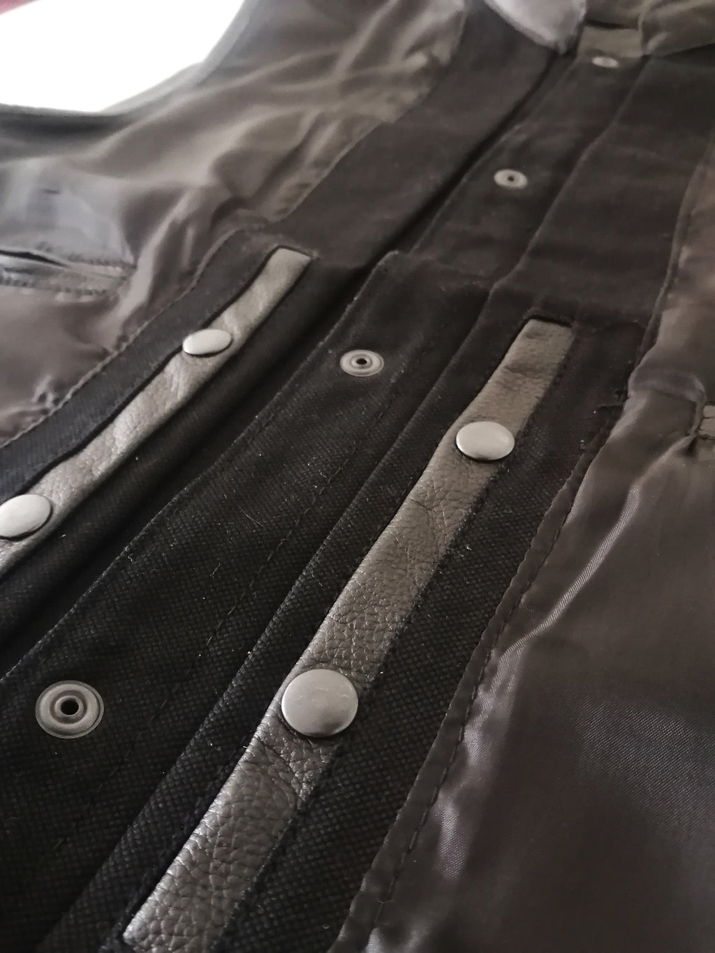 Chaleco de Cuero Black para Hombre - Estilo SOA